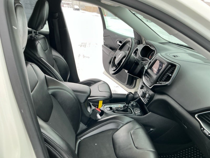 2019 Jeep Cherokee Altitude