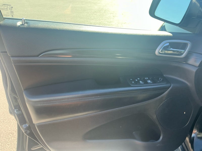 2019 Jeep Grand Cherokee Laredo E