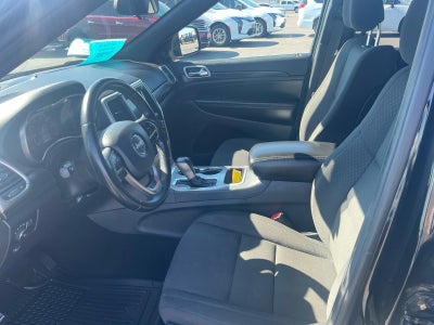 2019 Jeep Grand Cherokee Laredo E
