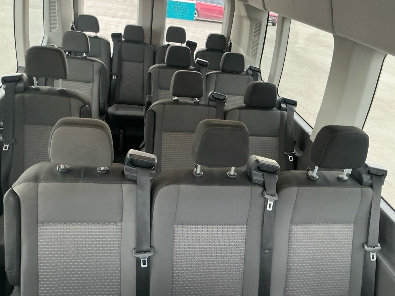 2024 Ford Transit Passenger Wagon XLT