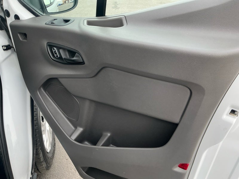 2024 Ford Transit Passenger Wagon XLT