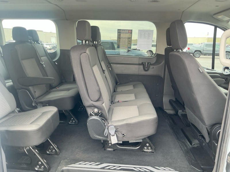 2024 Ford Transit Passenger Wagon XLT