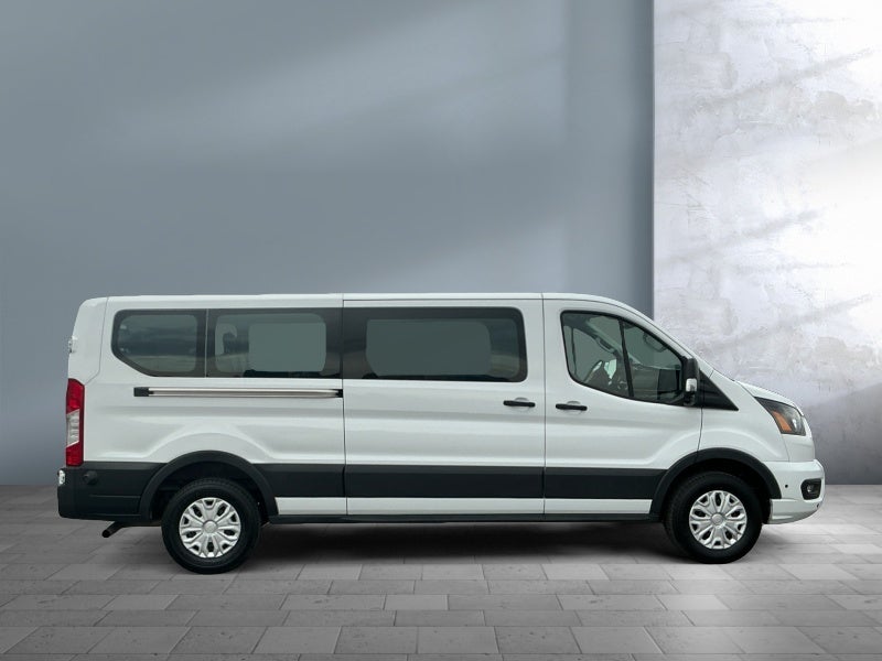 2024 Ford Transit Passenger Wagon XLT