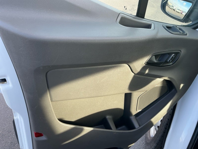 2024 Ford Transit Passenger Wagon XLT