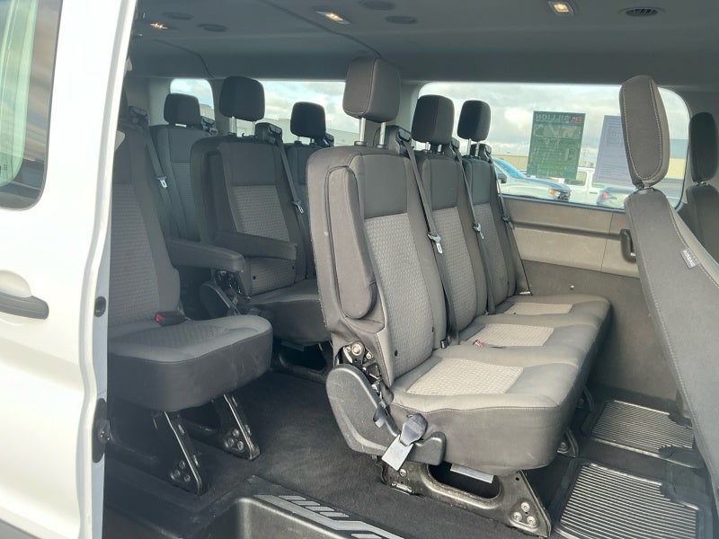 2024 Ford Transit Passenger Wagon XLT