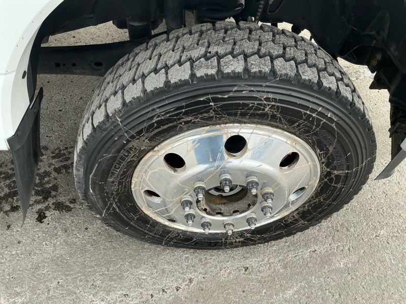 2023 Ford Super Duty F-450 DRW LARIAT