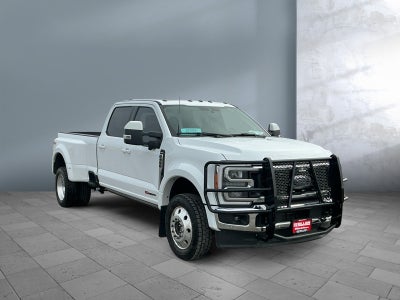 2023 Ford Super Duty F-450 DRW LARIAT