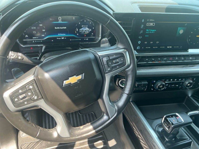 2025 Chevrolet Silverado 1500 LTZ