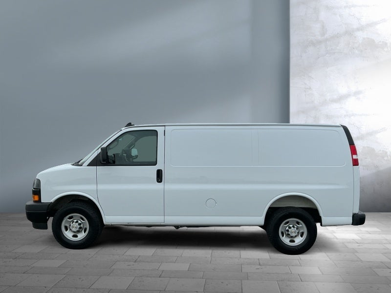 2025 Chevrolet Express Cargo Van RWD 2500 135"