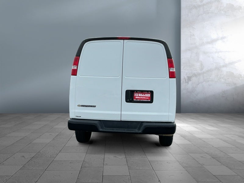 2025 Chevrolet Express Cargo Van RWD 2500 135"