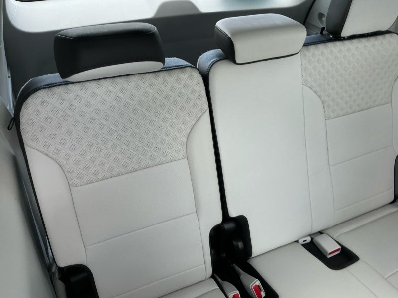 2025 GMC Acadia AWD Denali