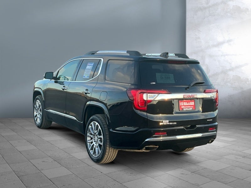 2023 GMC Acadia Denali