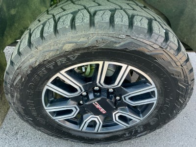 2023 GMC Sierra 2500HD AT4