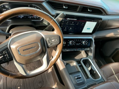 2024 GMC Sierra 2500HD Denali