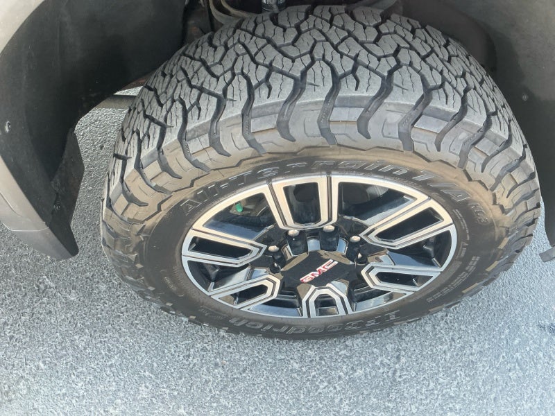 2023 GMC Sierra 2500HD Denali