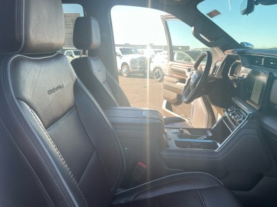 2024 GMC Sierra 3500HD Denali