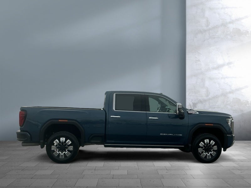 2025 GMC Sierra 3500HD Denali