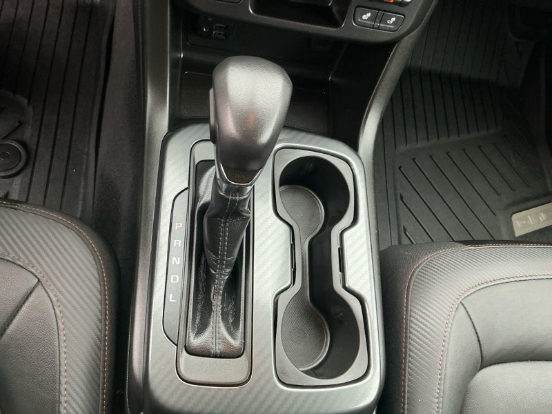 2022 GMC Canyon 4WD AT4 w/Leather