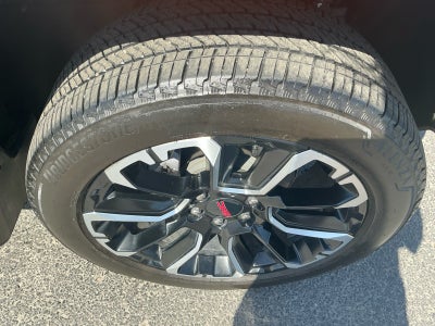 2025 GMC Canyon 4WD Denali