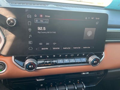 2024 GMC Canyon 4WD AT4