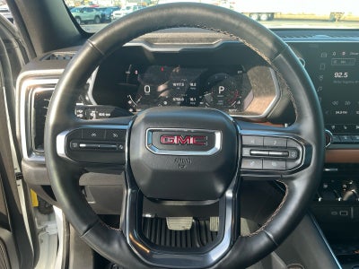 2024 GMC Canyon 4WD AT4