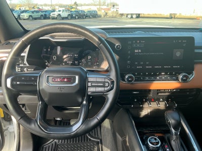 2024 GMC Canyon 4WD AT4