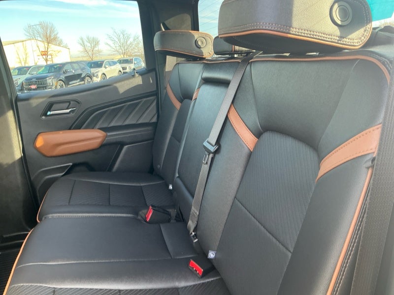 2024 GMC Canyon 4WD AT4