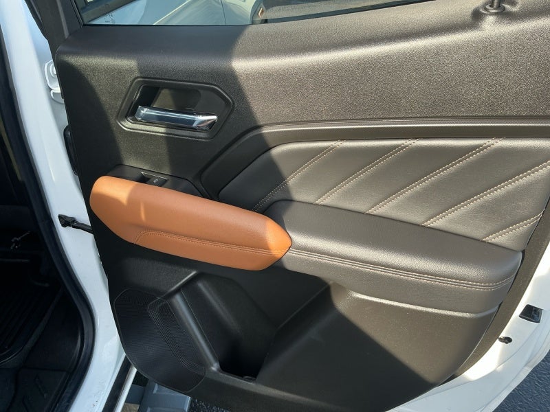 2024 GMC Canyon 4WD AT4