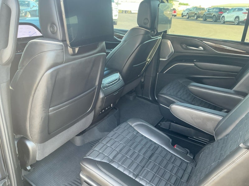 2024 Cadillac Escalade ESV 4WD Sport Platinum