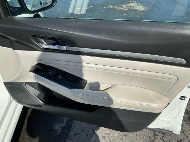 2021 Nissan Altima 2.5 Platinum