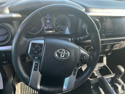 2022 Toyota Tacoma 4WD SR5