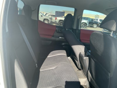 2022 Toyota Tacoma 4WD SR5