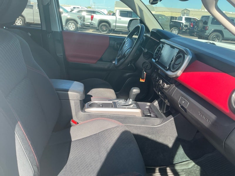2022 Toyota Tacoma 4WD SR5