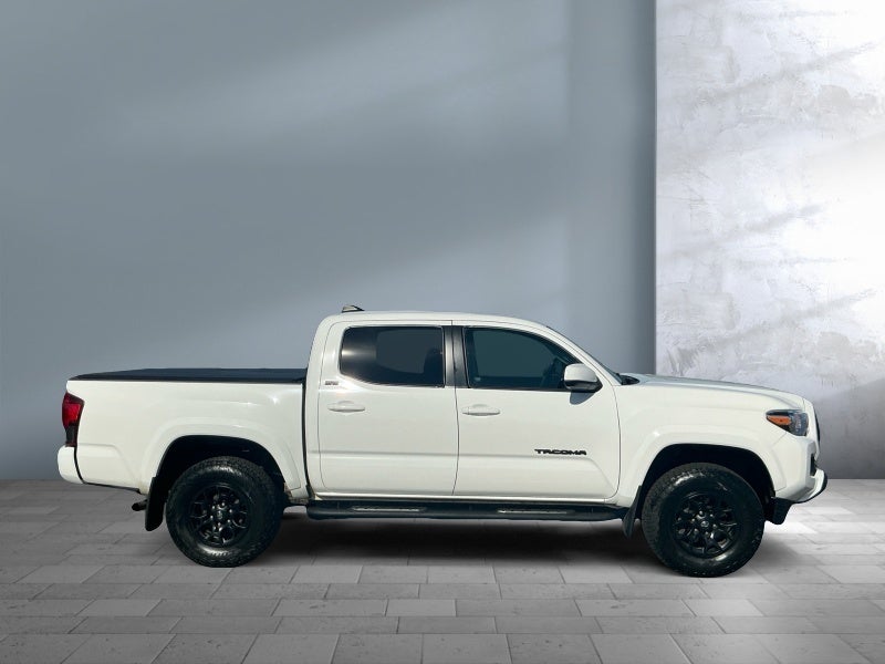 2022 Toyota Tacoma 4WD SR5