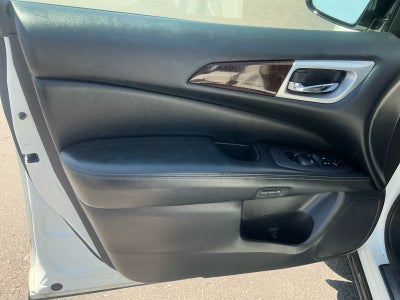 2016 Nissan Pathfinder Platinum