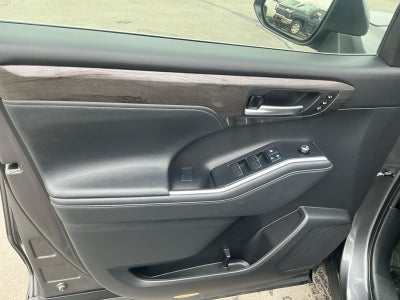 2021 Toyota Highlander Platinum