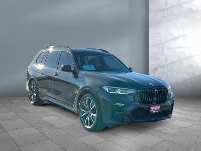 2022 BMW X7 M50i