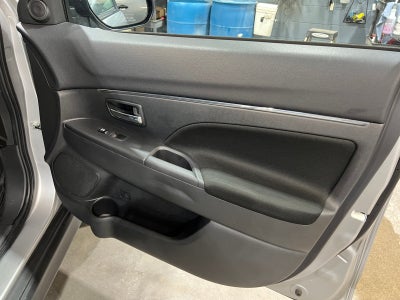 2024 Mitsubishi Outlander Sport ES