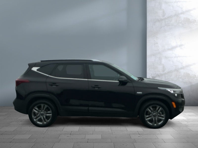 2022 Kia Seltos S