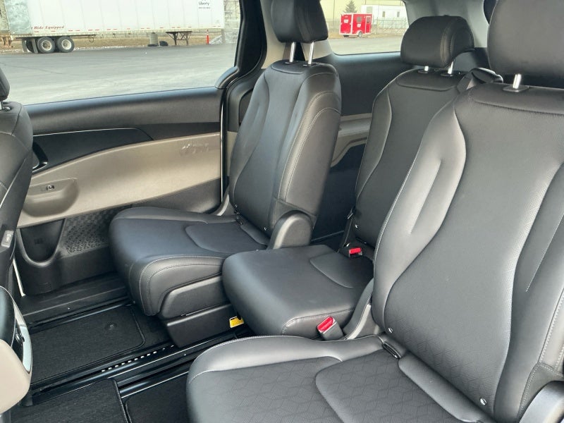 2026 Kia Carnival LX