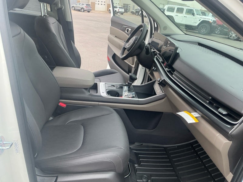 2026 Kia Carnival LX