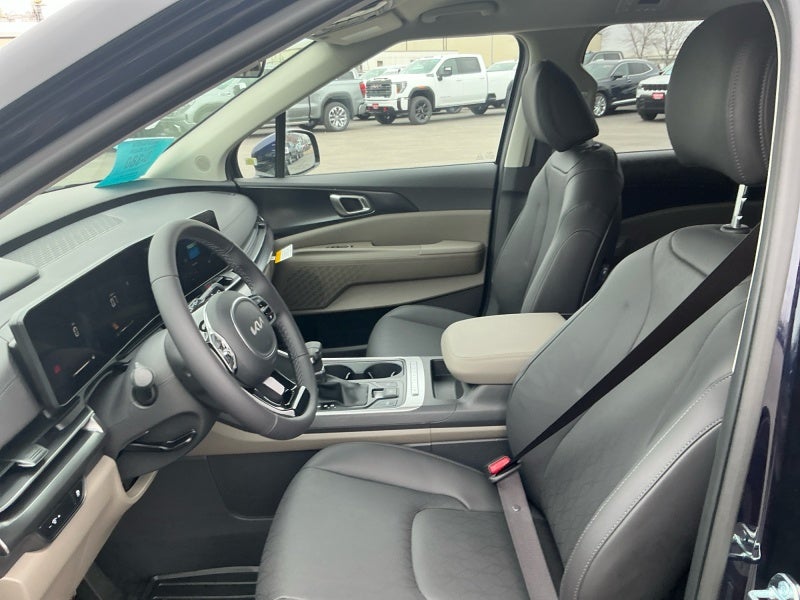 2026 Kia Carnival LX