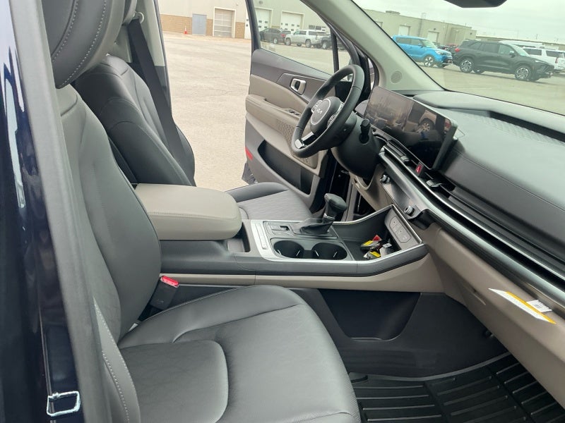 2026 Kia Carnival LX