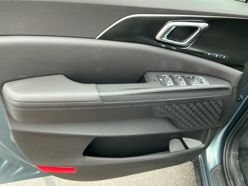 2027 Kia Carnival Hybrid SX