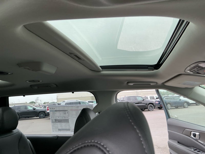 2027 Kia Carnival Hybrid SX